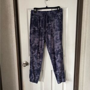 Athleta Women's Navy and Gray Camouflage Joggers
